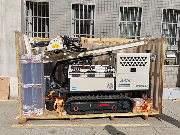 液壓直推鉆機(jī).jpg